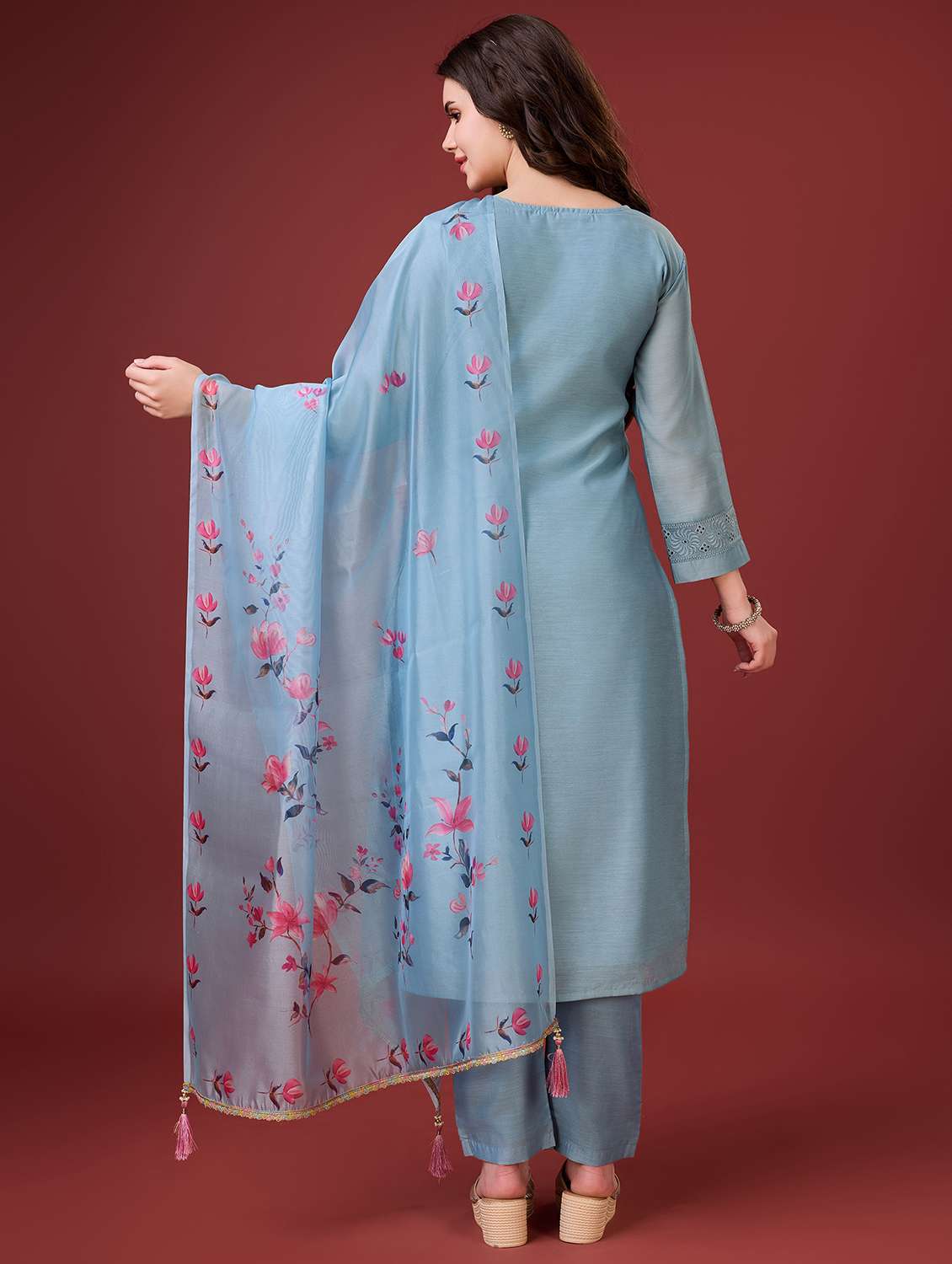 women light blue round neck kurta pant set with dupatta set - 20929903 - Standard Image - 2