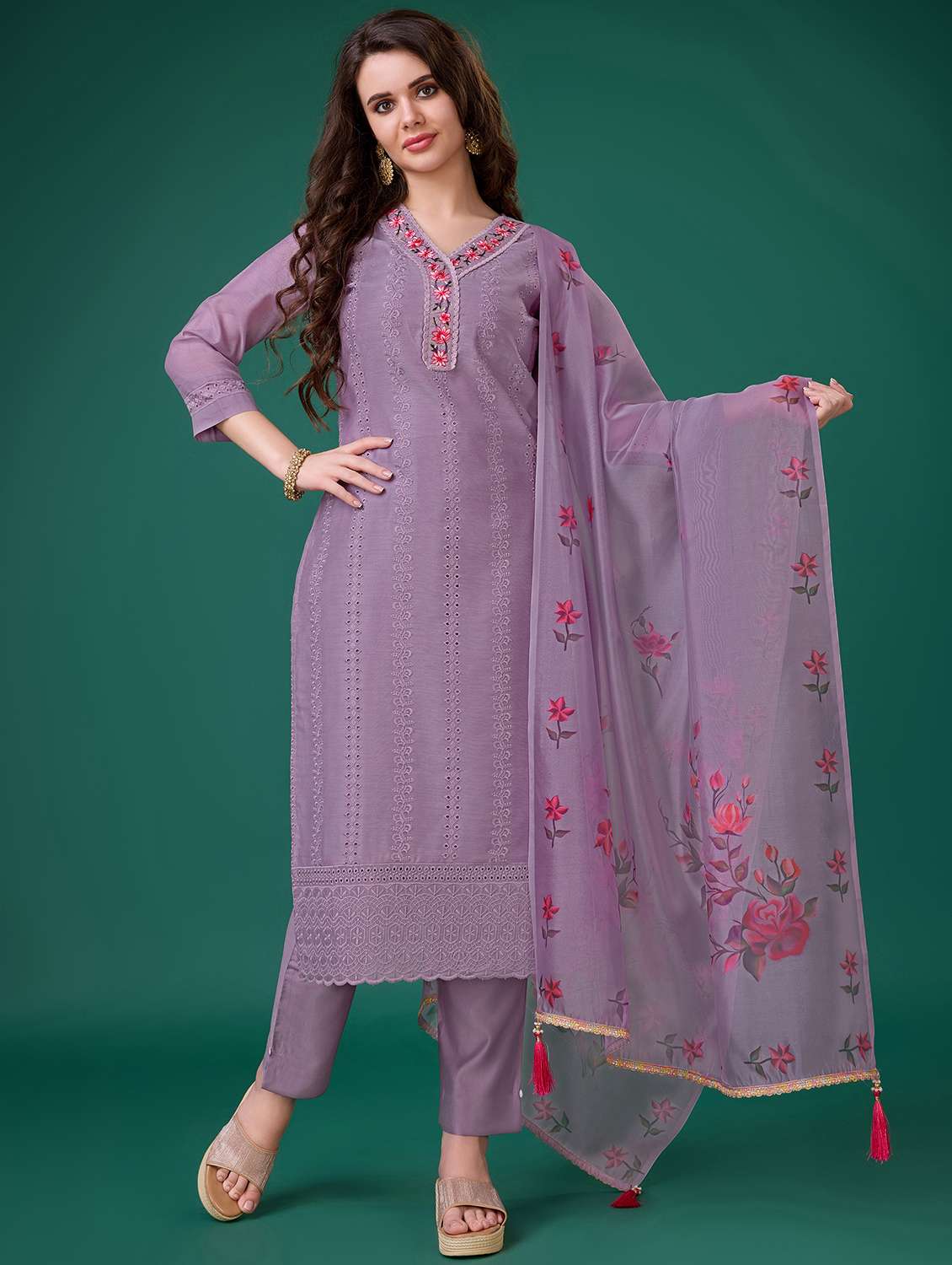women lavender v-neck kurta pant set with dupatta set