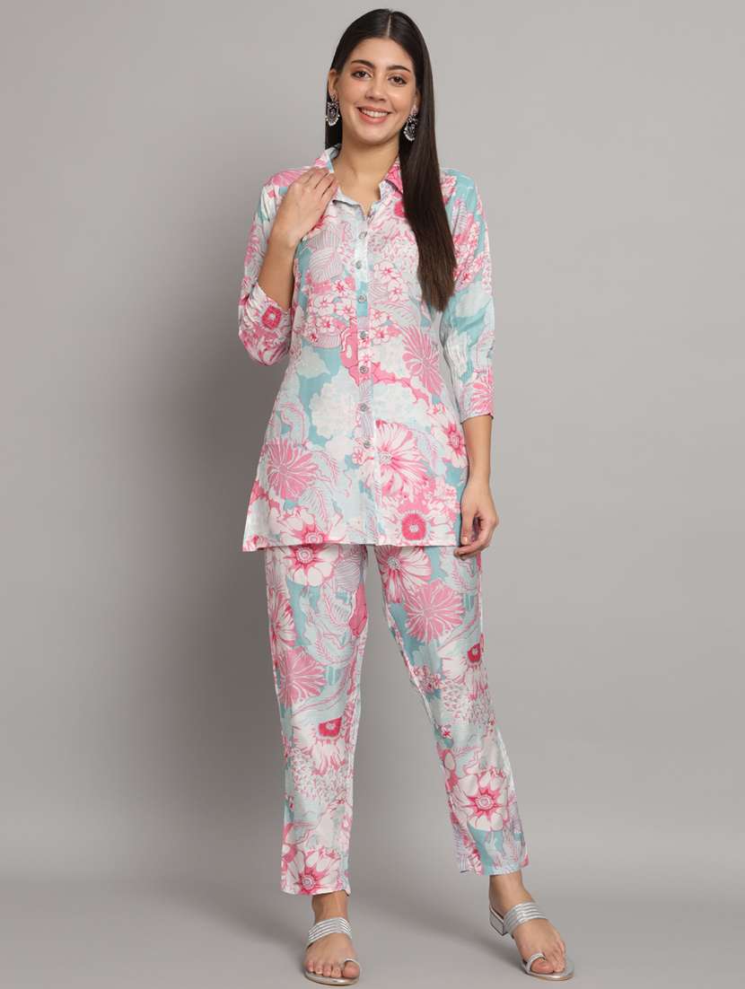 women floral printed top and pant co-ord set