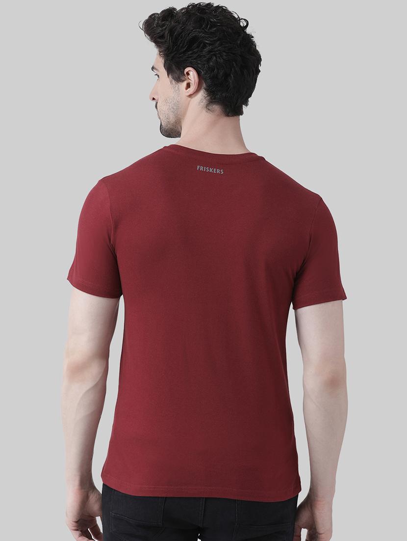 men's maroon cotton blend printed casual t-shirt - 20945437 - Standard Image - 2