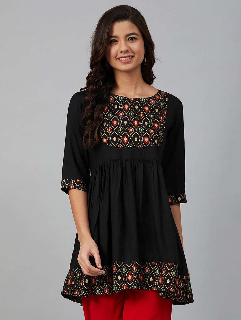 women black round neck a-line kurti