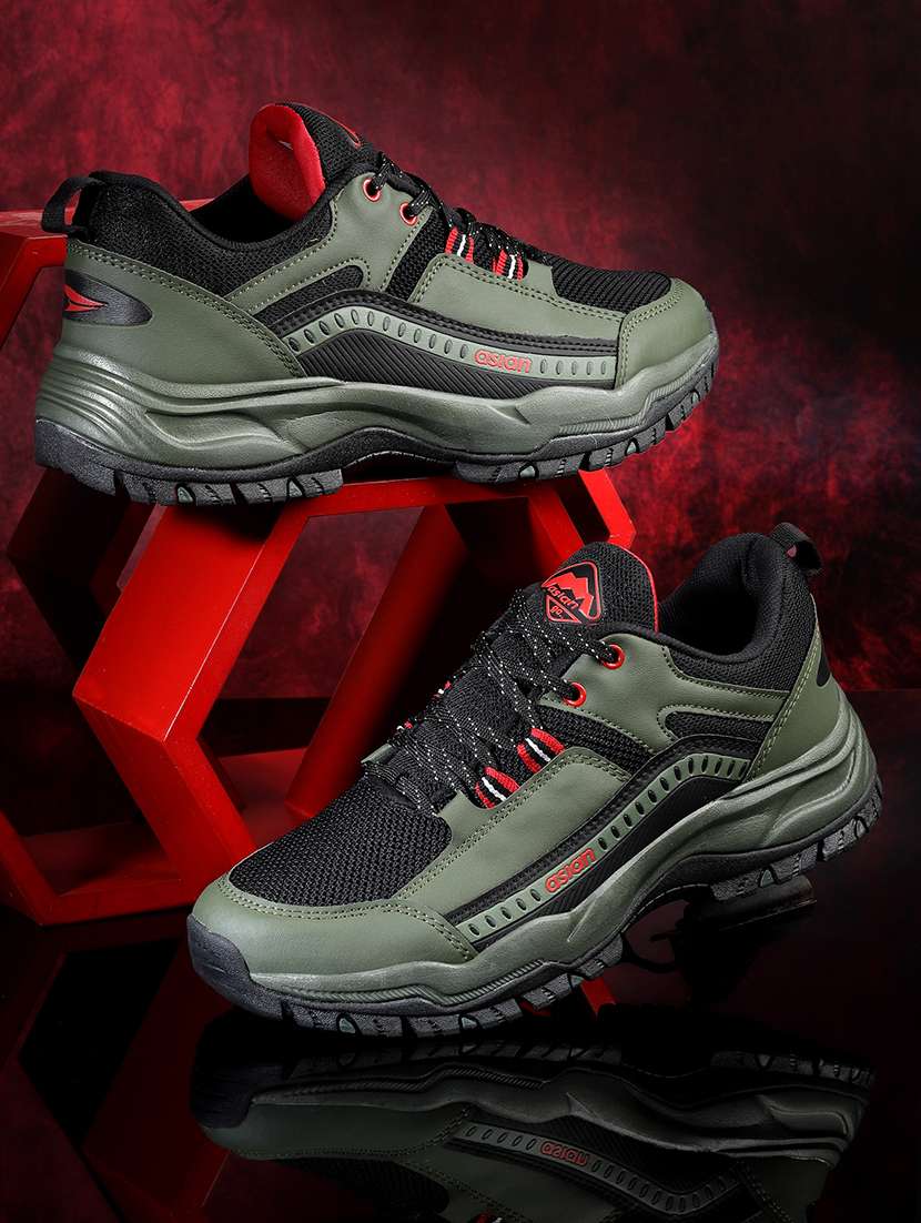 green lace up sport shoe