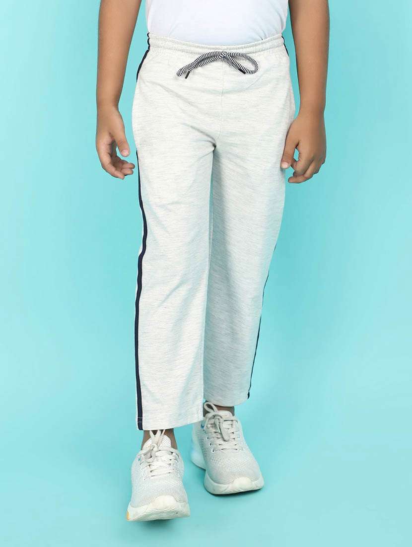 boys mid rise solid track pant