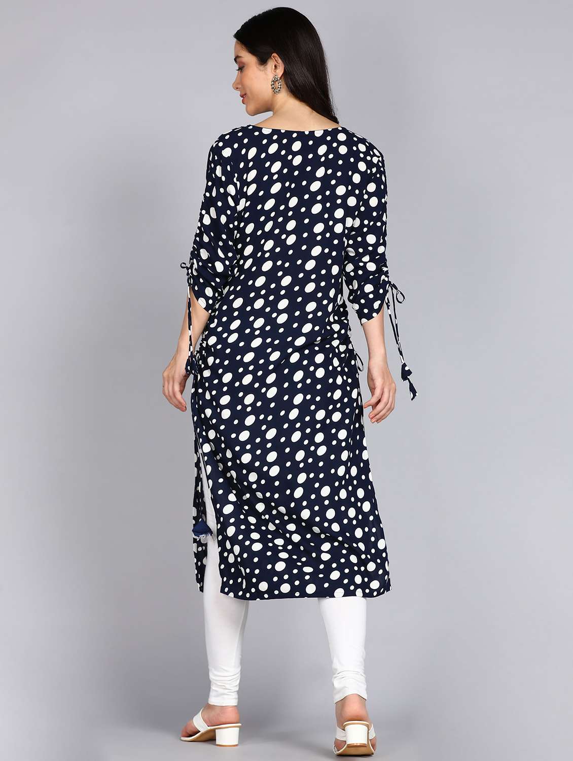 women three quarter sleeve straight kurta - 20957643 -  Standard Image - 2