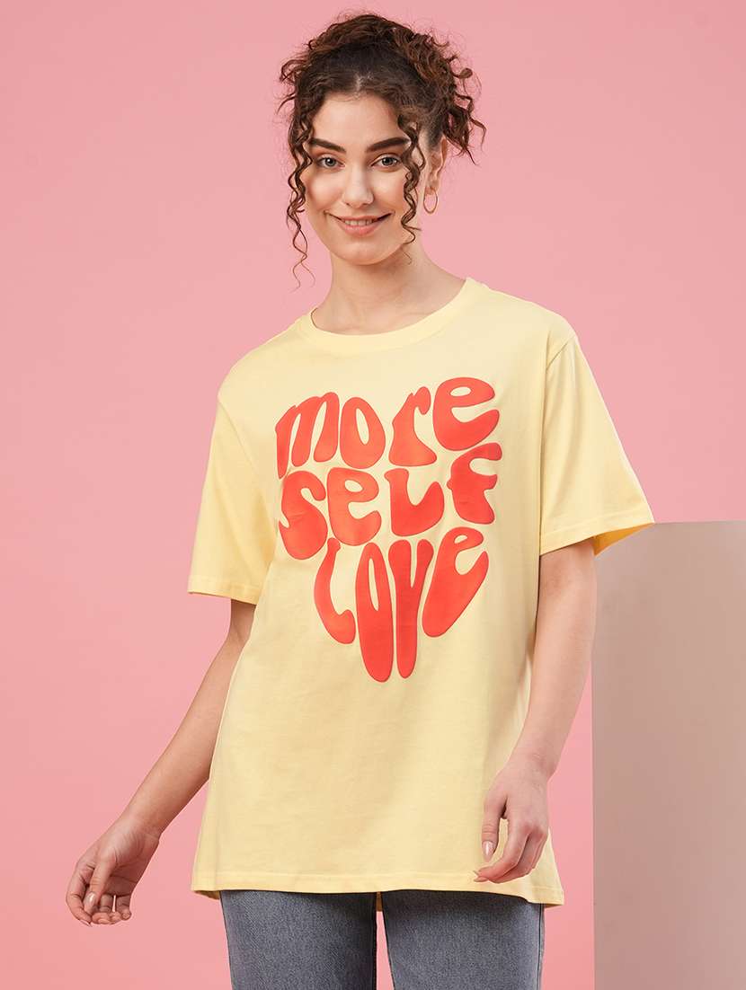 women round neck typographic t-shirt