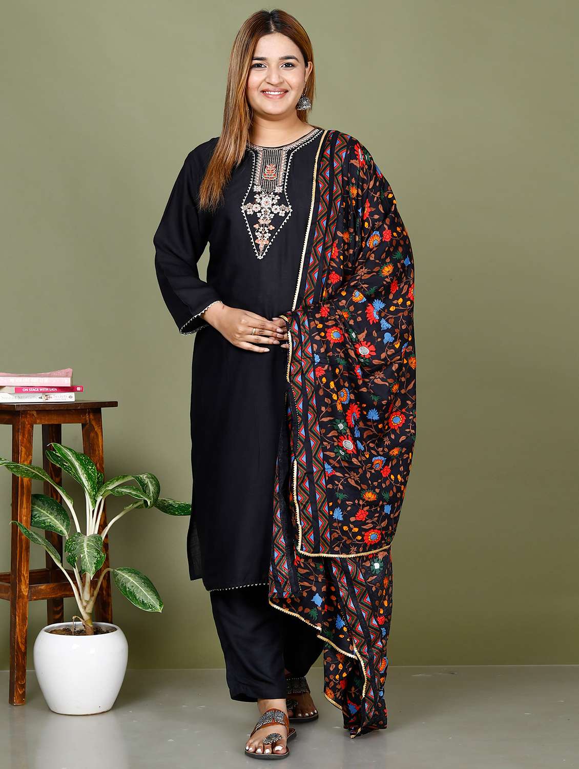 women black kurta salwar set with dupatta