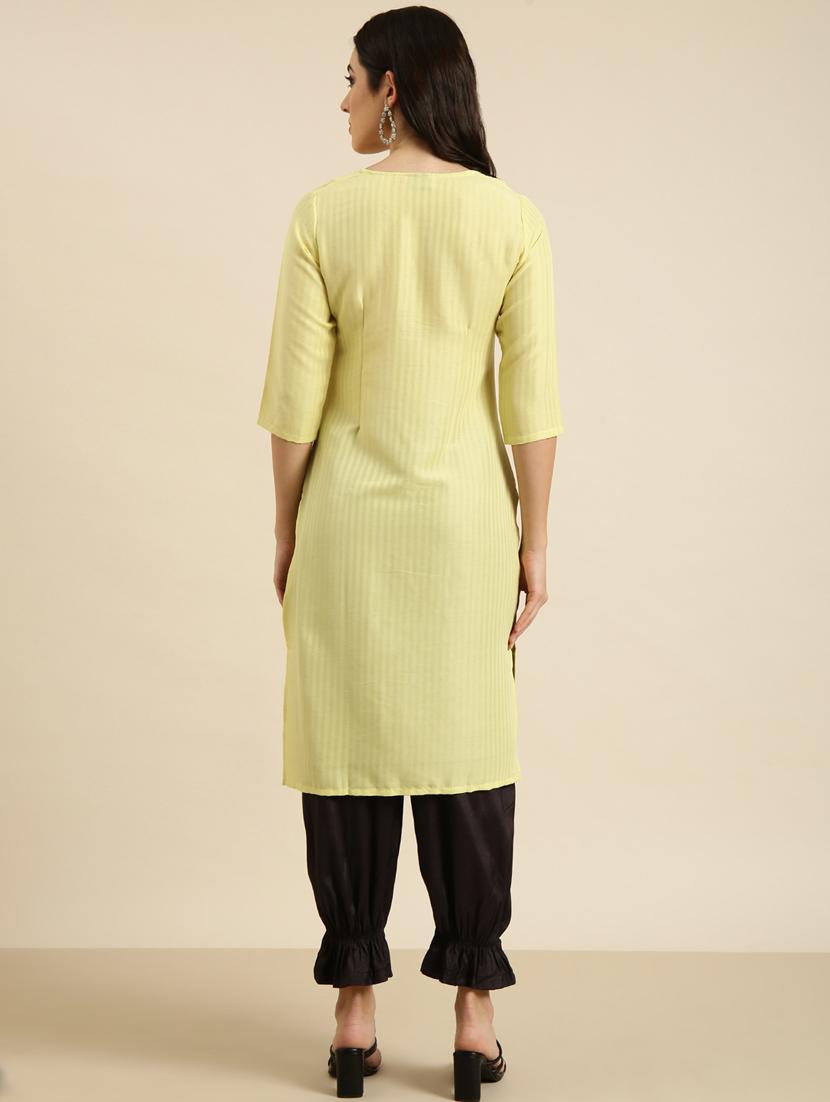 women three quarter sleeve straight kurta - 20960931 - Standard Image - 2