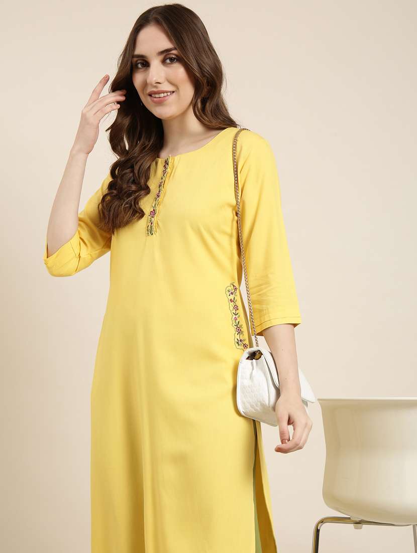 women three quarter sleeve straight kurta - 20960970 - Standard Image - 7