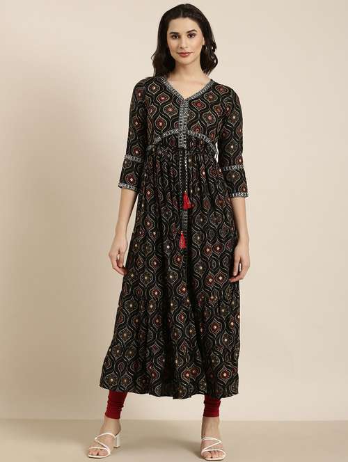 women black v neck flared kurta - 20961018 -  Standard Image - 0