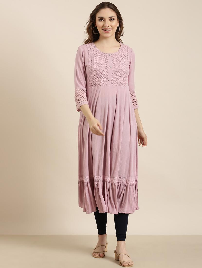 women three quarter sleeve flared kurta - 20961033 - Zoom Image - 0