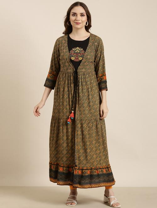 women black round neck a-line kurta with shrug - 20961063 - Standard Image - 0