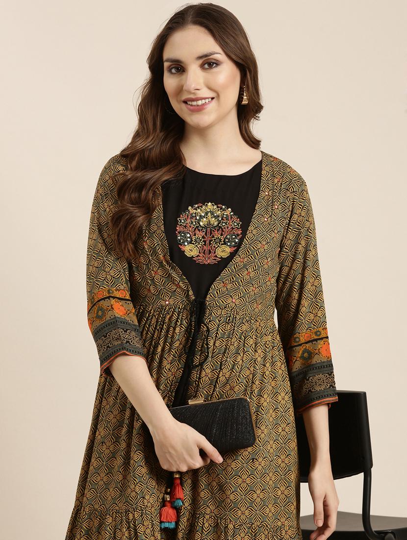 women black round neck a-line kurta with shrug - 20961063 - Standard Image - 7