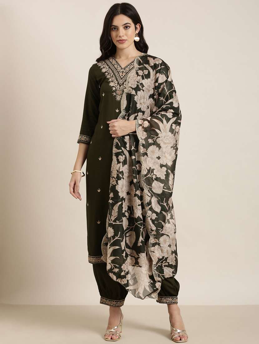 women embroidered kurta salwar set with dupatta