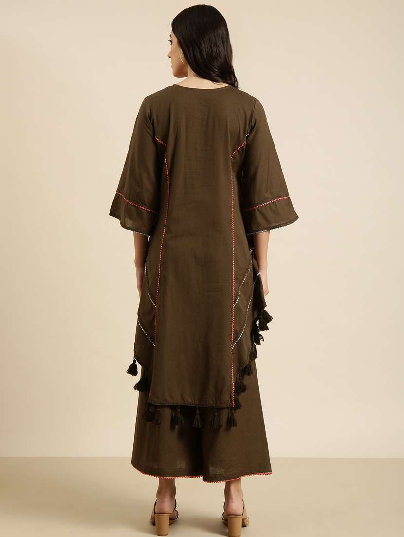 women embroidered round neck kurta palazzo set  - 20961176 -  Standard Image - 2