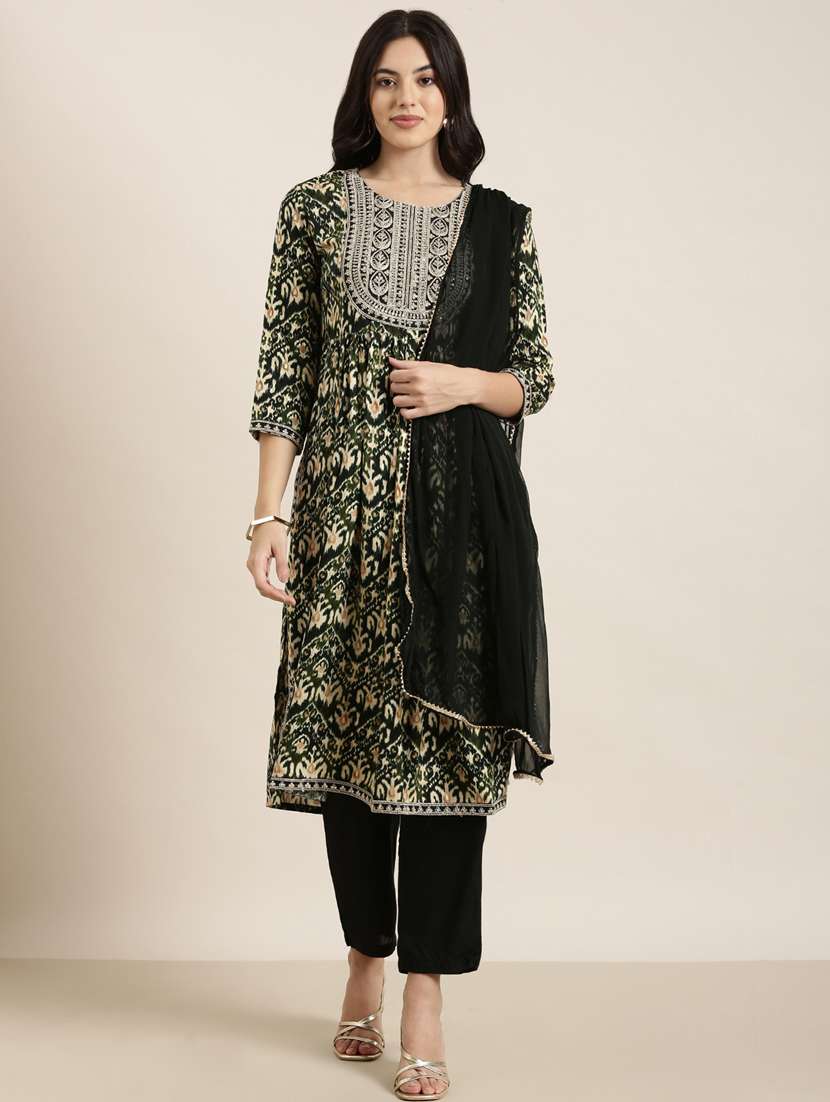 women ikat round neck kurta pant set with dupatta - 20961185 - Zoom Image - 0