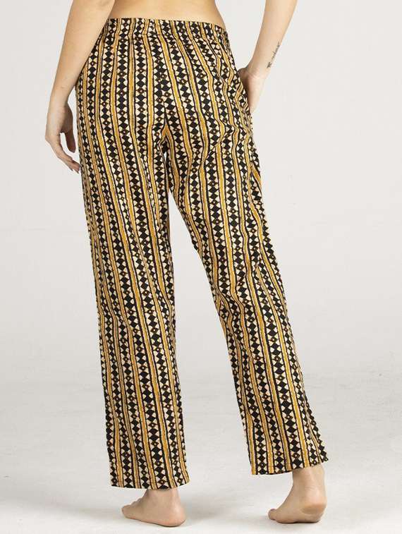 multi color stripes printed pajama - 20961730 -  Standard Image - 2