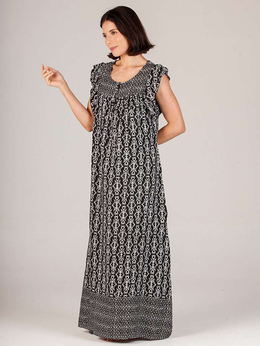 women black printed detailed night dress