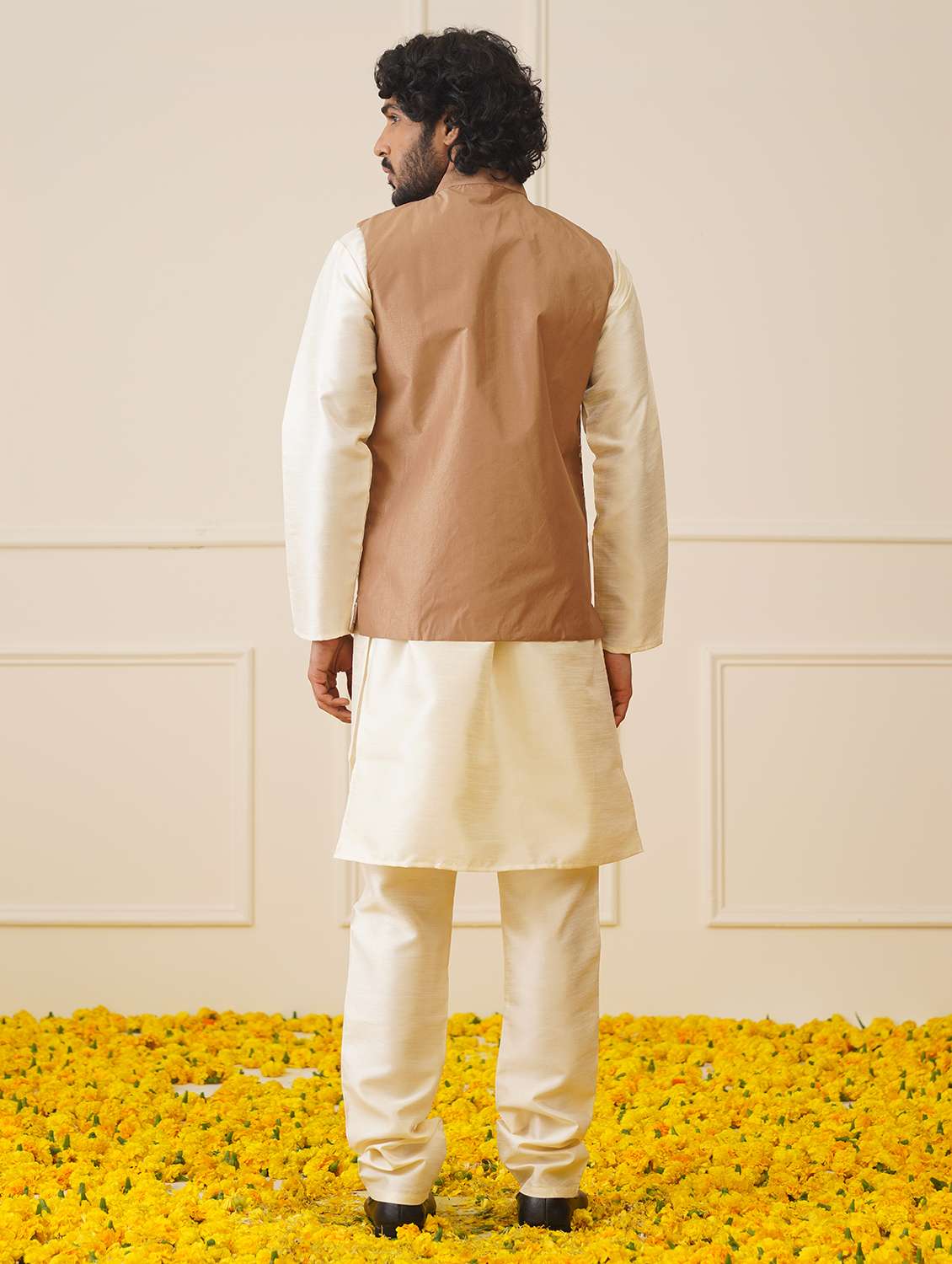 men solid with work sleeveless regular fit nehru jacket - 20963819 -  Standard Image - 2