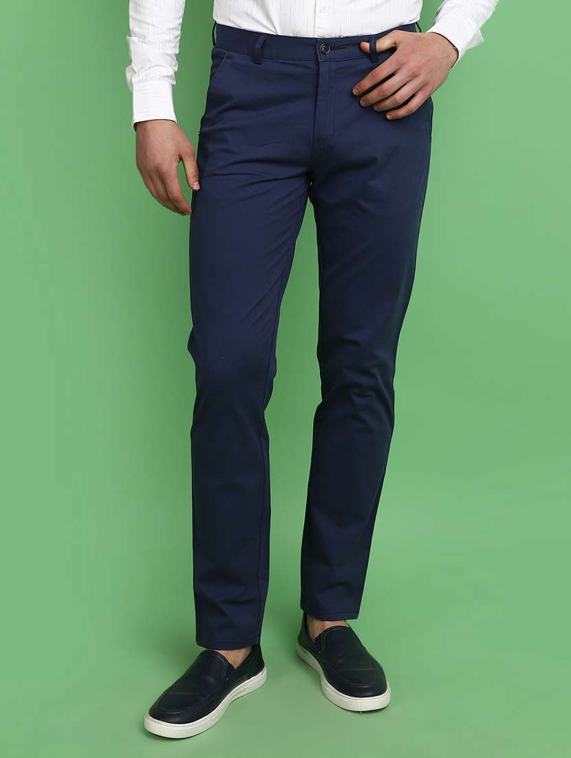 men solid full length chinos 