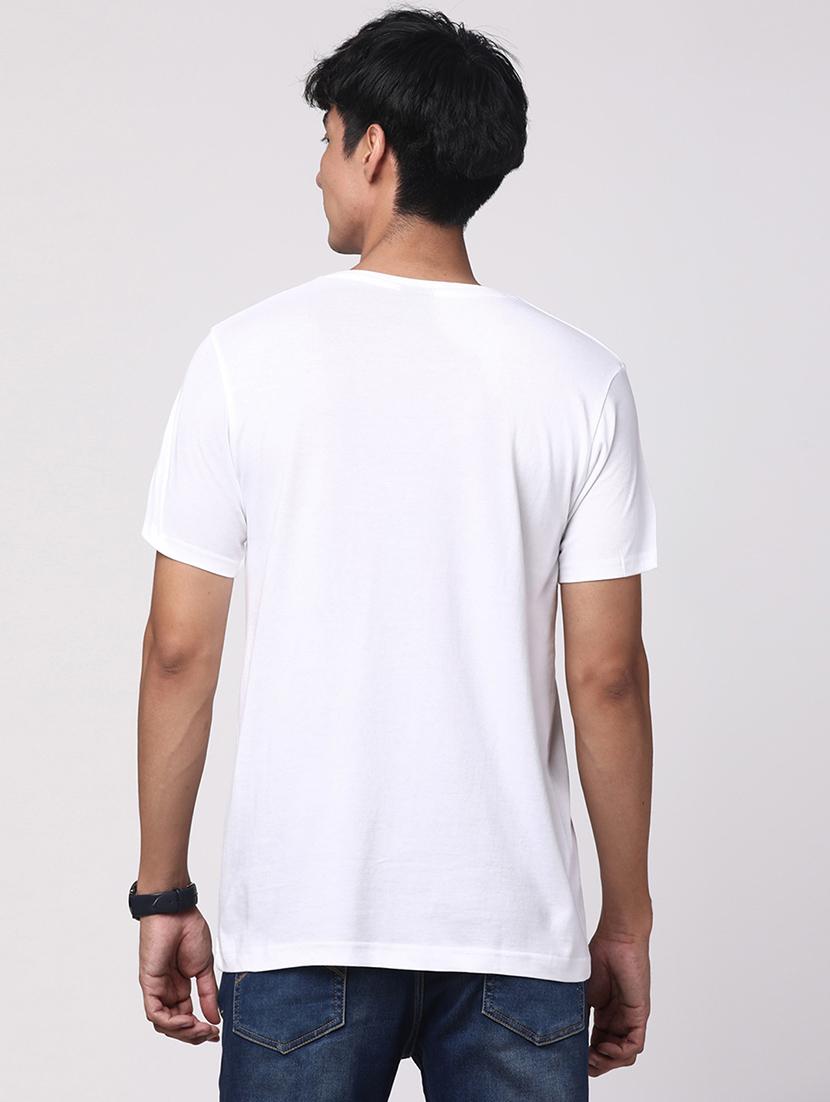 men round neck chest print t-shirt - 20966312 - Standard Image - 2
