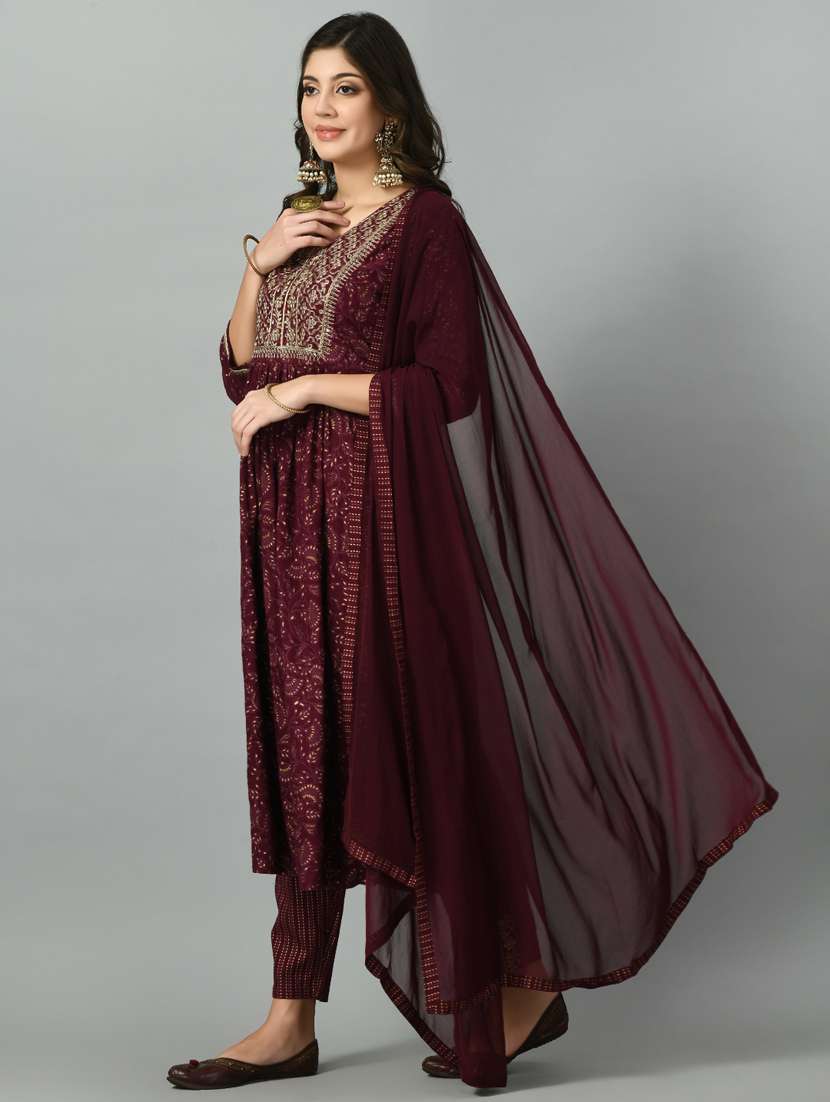 women three quarter sleeve suit set - 20968629 -  Standard Image - 2