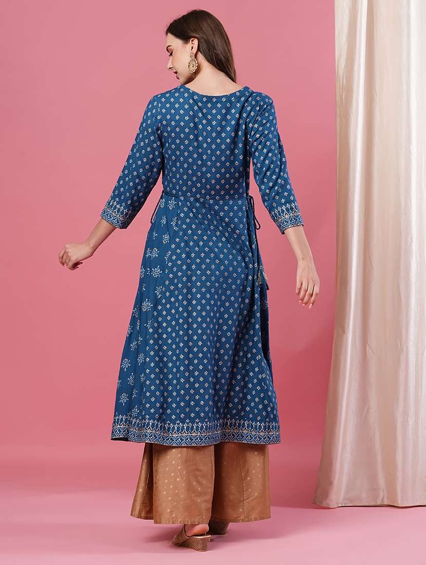 women notch neck foil printed a-line kurta - 20969795 - Standard Image - 2