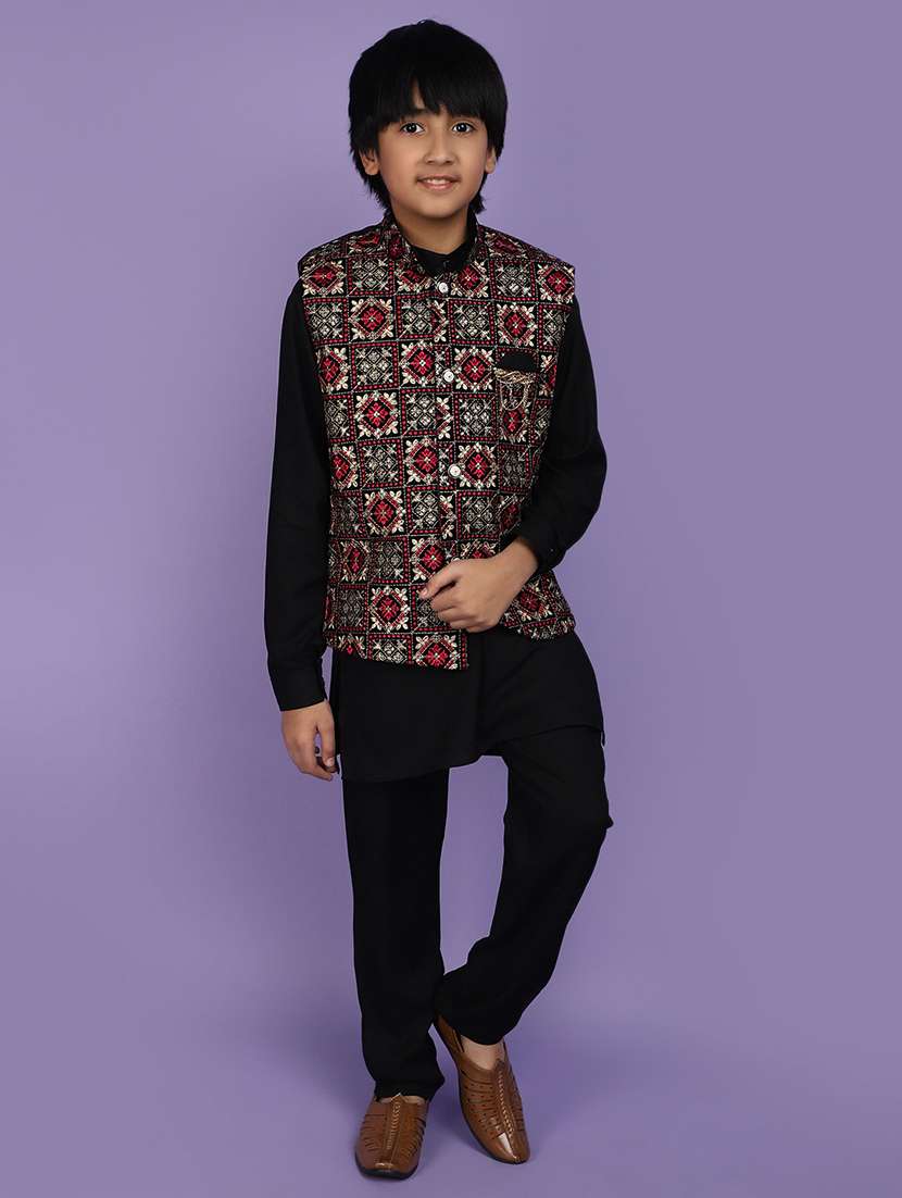 boys mandarin neck embroidered kurta pyjama set with jacket