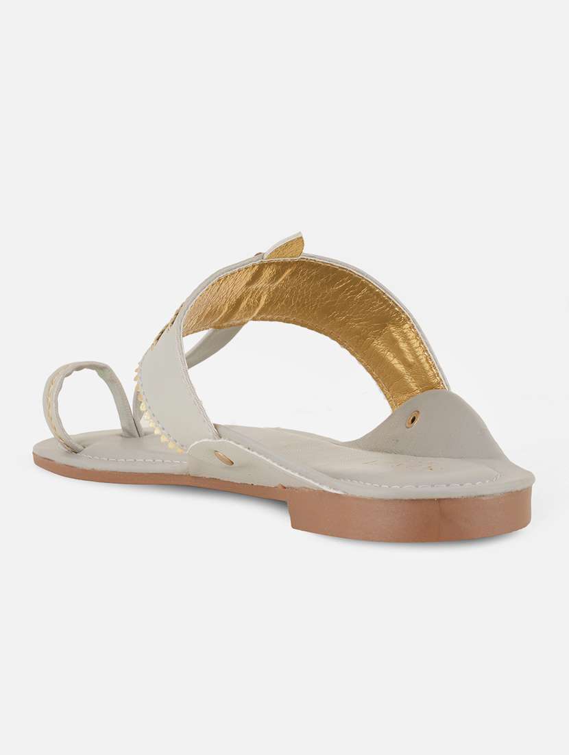 women one toe sandal - 20971433 -  Standard Image - 2
