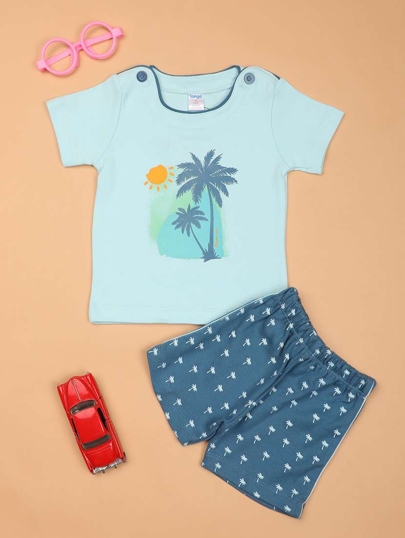 boys round neck printed shorts set