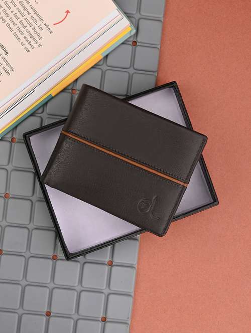 brown leather wallet - 20980366 -  Standard Image - 0