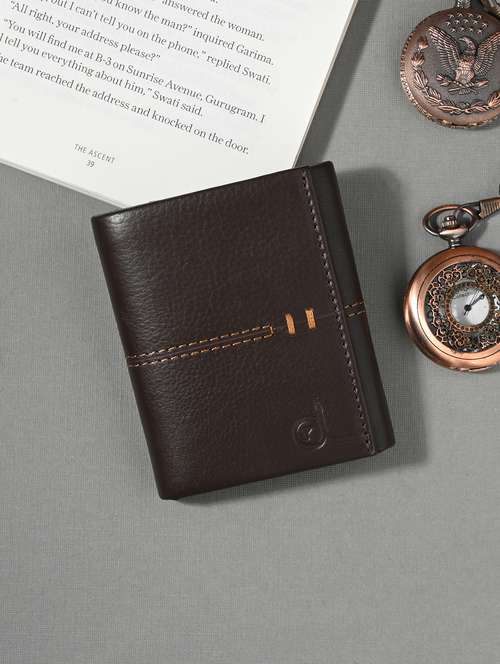 brown leather wallet - 20980383 -  Standard Image - 0