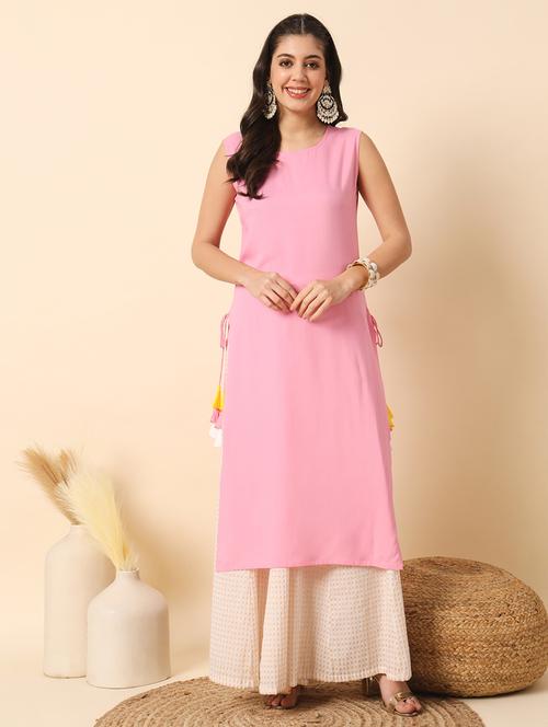 women solid sleveless straight kurta - 20996151 -  Standard Image - 0