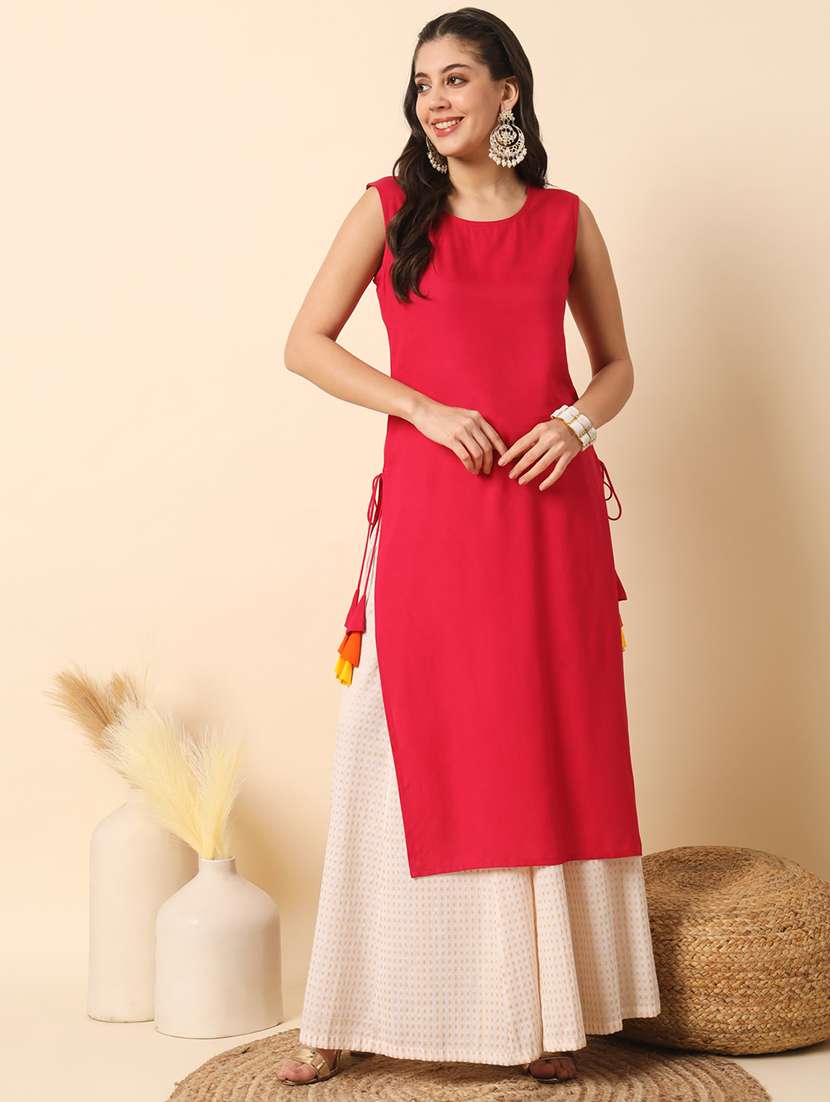 women solid sleveless straight kurta