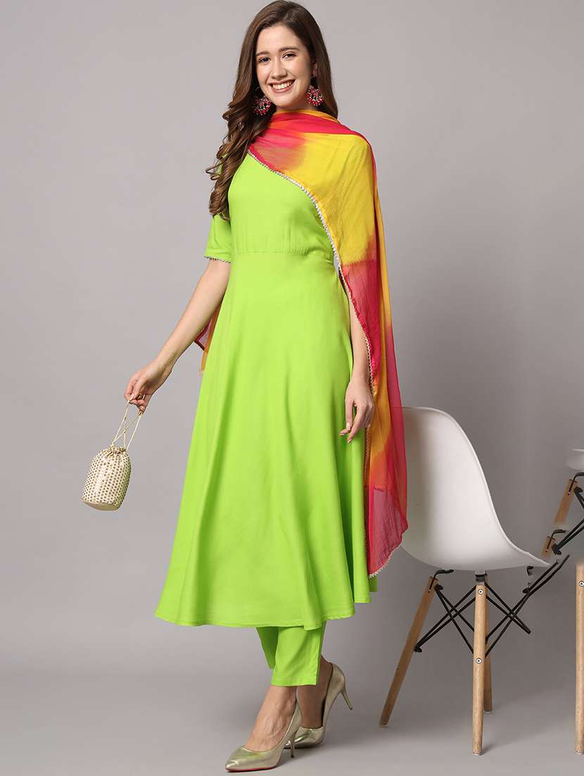 women kurta pant set with dupatta