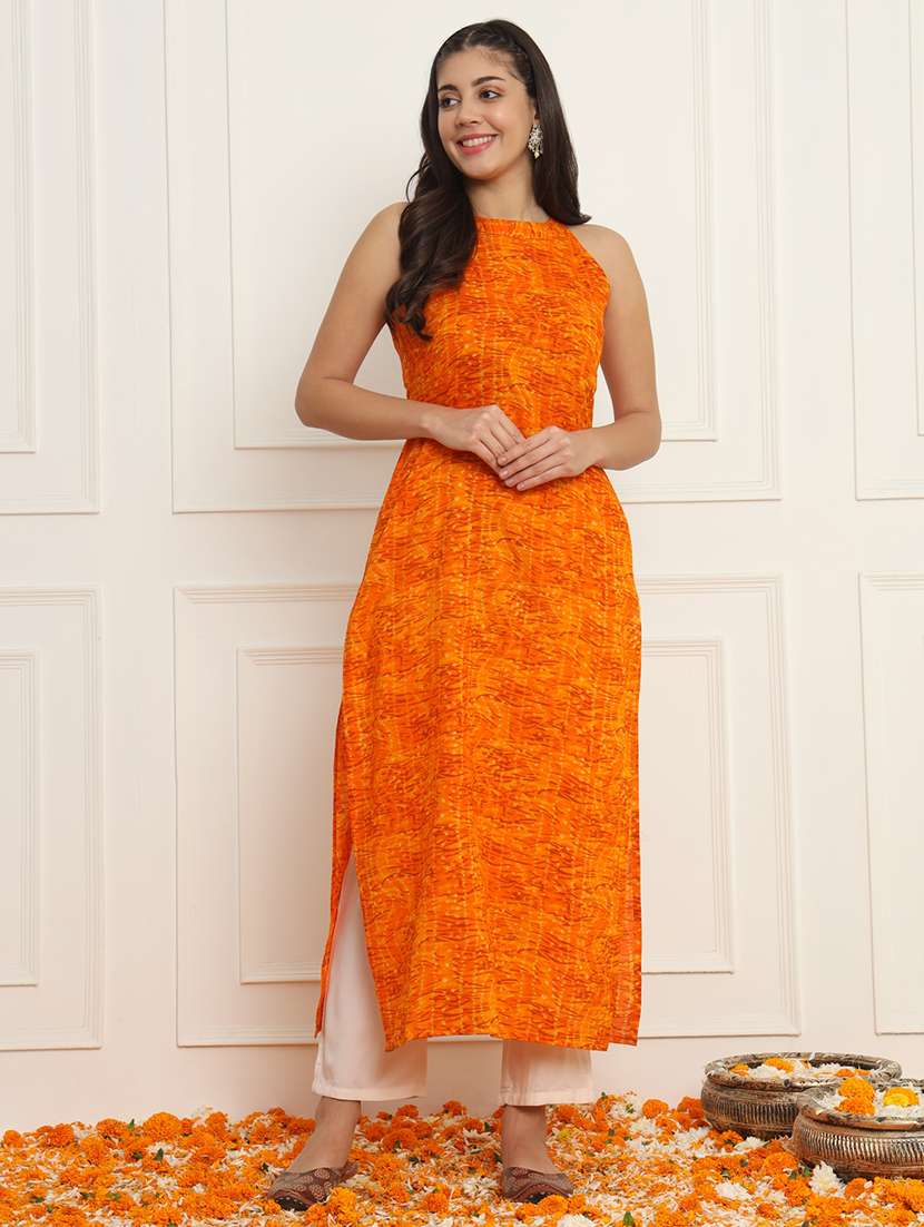 women orange sleveless kurta pant set