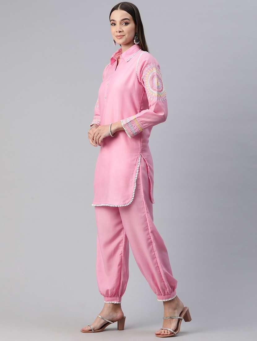 pink detailed kurta salwar set - 20999727 -  Standard Image - 2