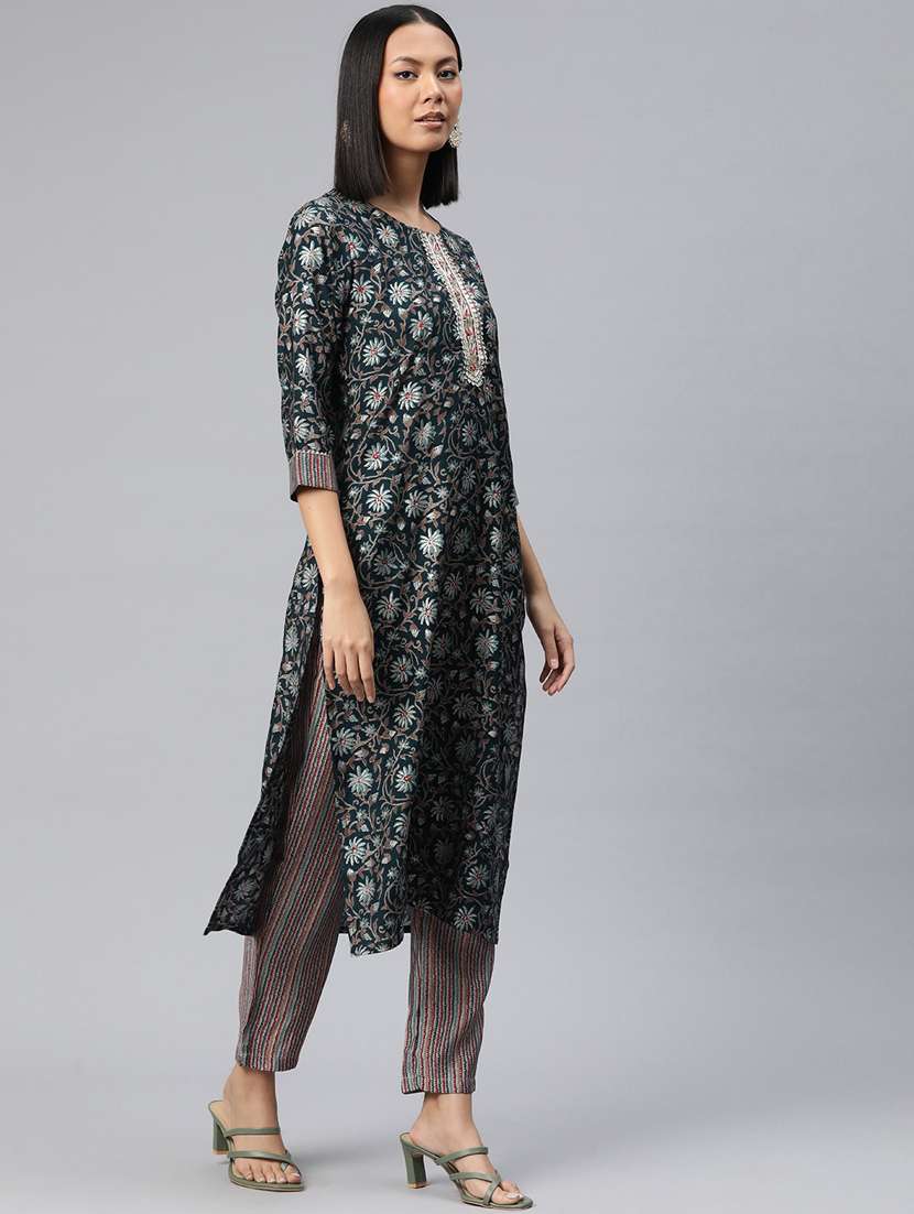 women three quarter sleeve kurta pant with dupatta set - 20999796 - Standard Image - 2