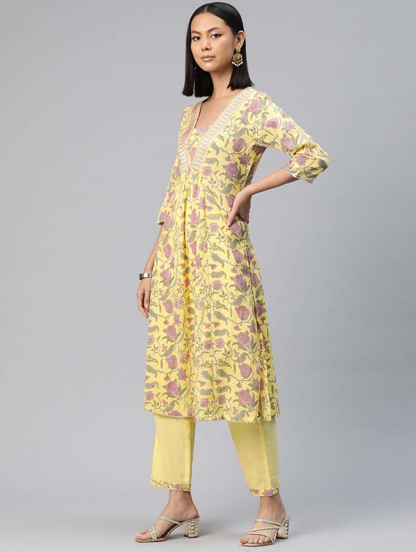 women three quarter sleeve kurta pant set - 20999808 - Standard Image - 2