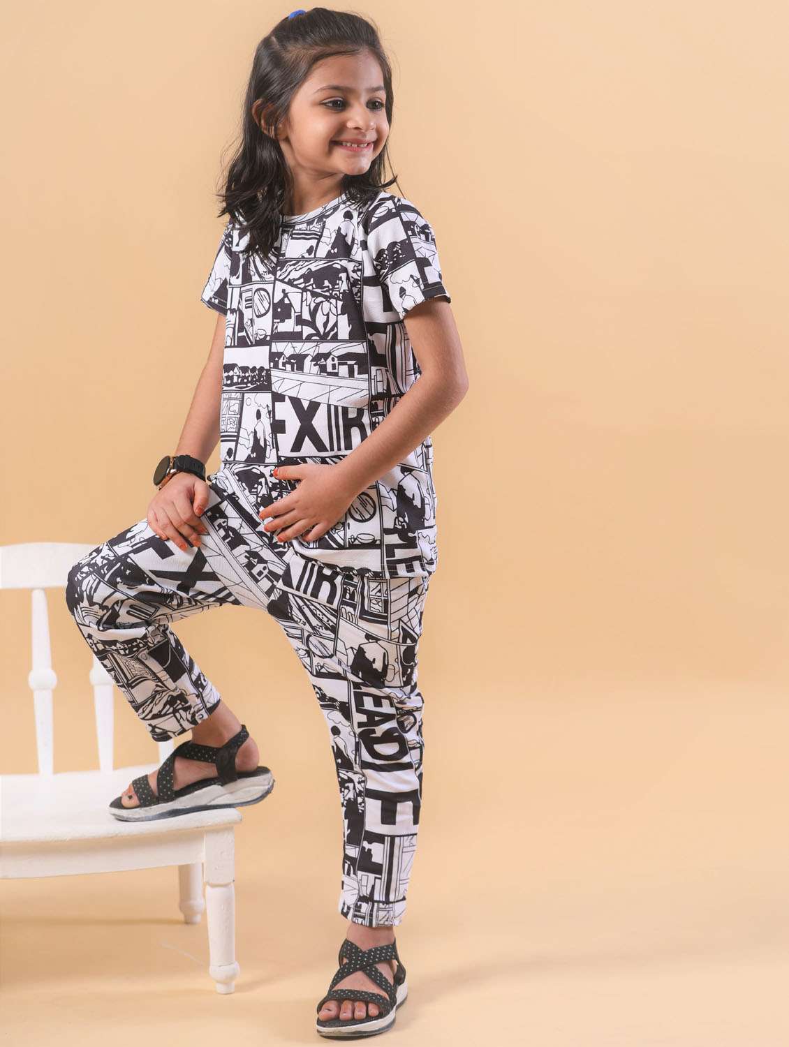 girls printed t-shirt and pajama set - 21033521 -  Standard Image - 2