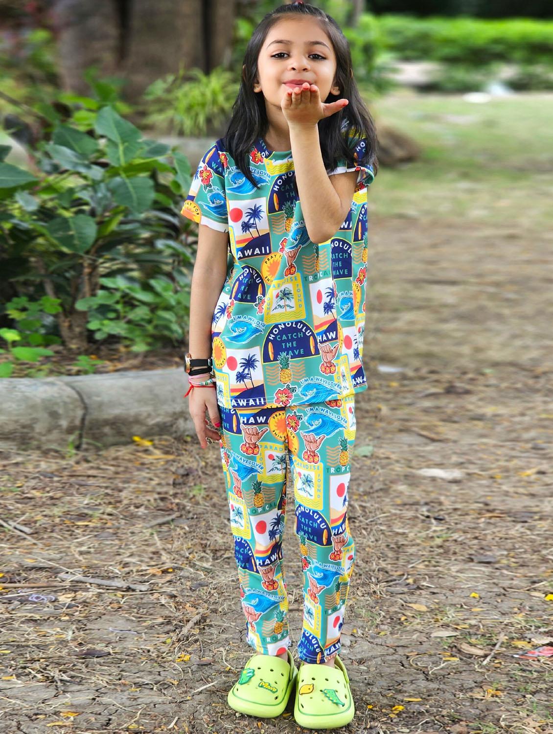 girls printed t-shirt and pajama set