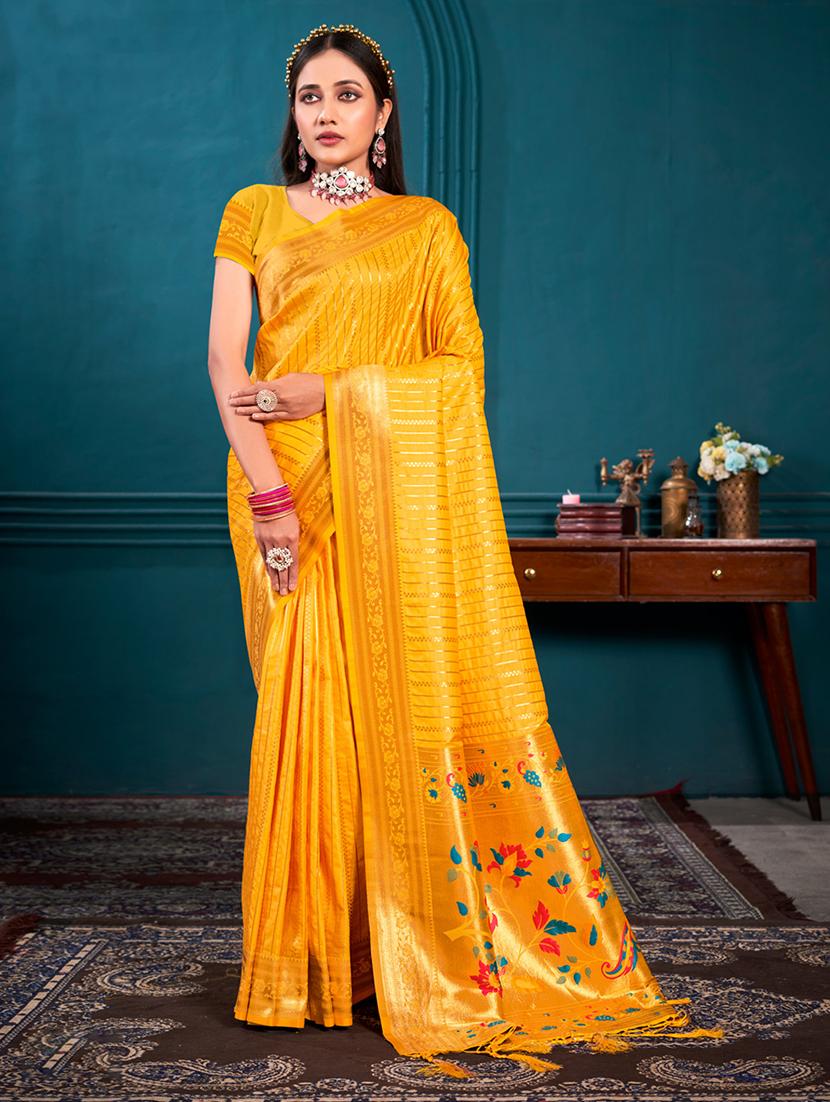 women self design paithani saree with blouse - 21036498 - Zoom Image - 0