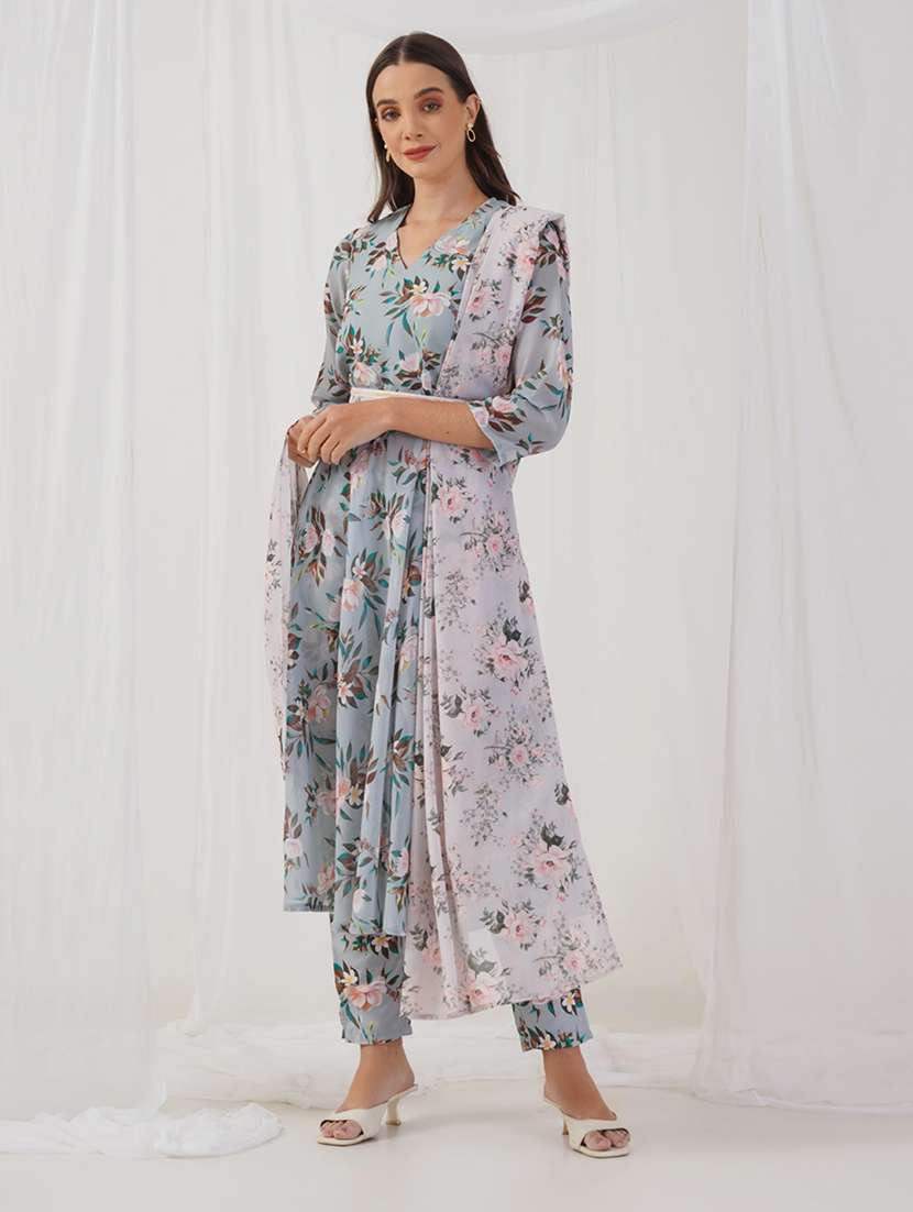 women v neck kurta pant set with dupatta