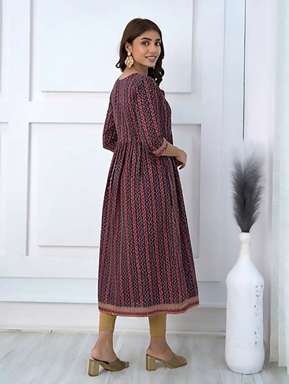 women printed three quarter sleeve kurta - 21043826 -  Standard Image - 2