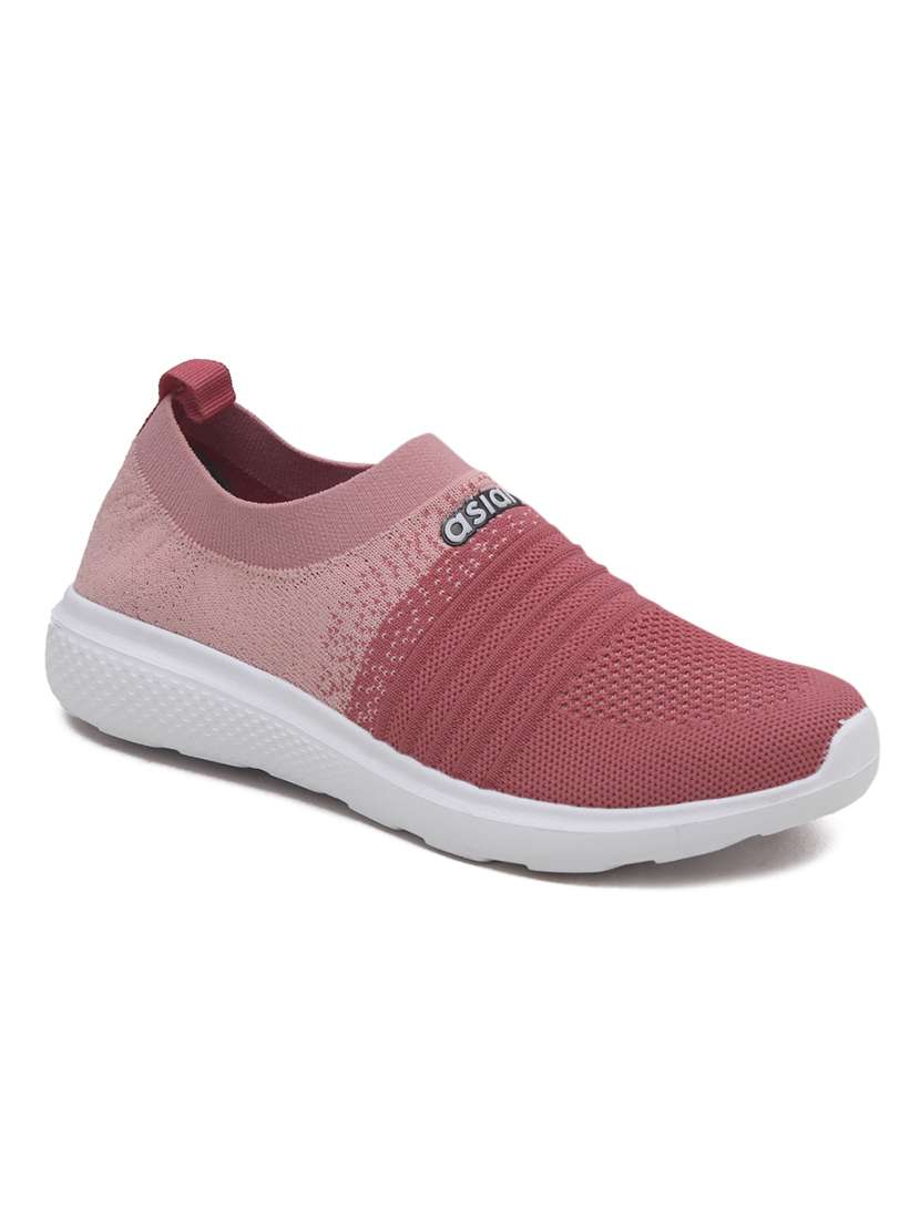 women's slip on running sports shoe