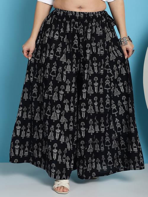 black printed flared palazzo - 21059906 - Standard Image - 0