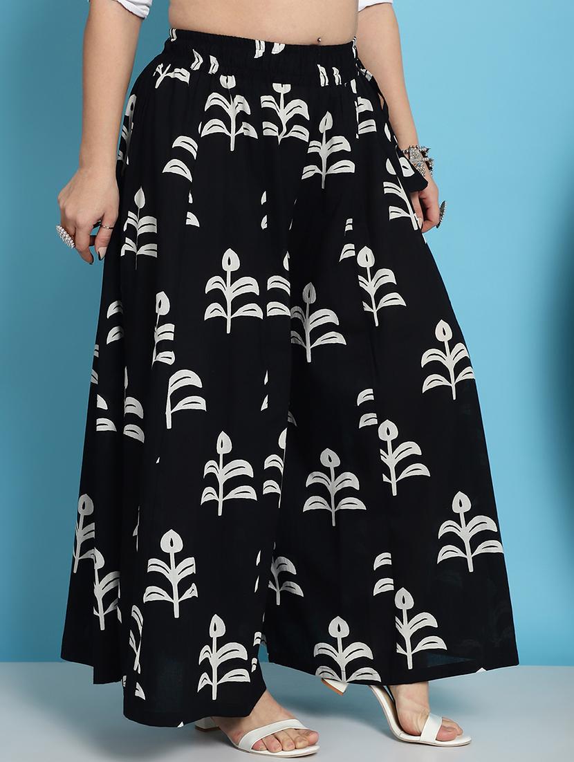 black printed flared palazzo - 21059908 - Standard Image - 2