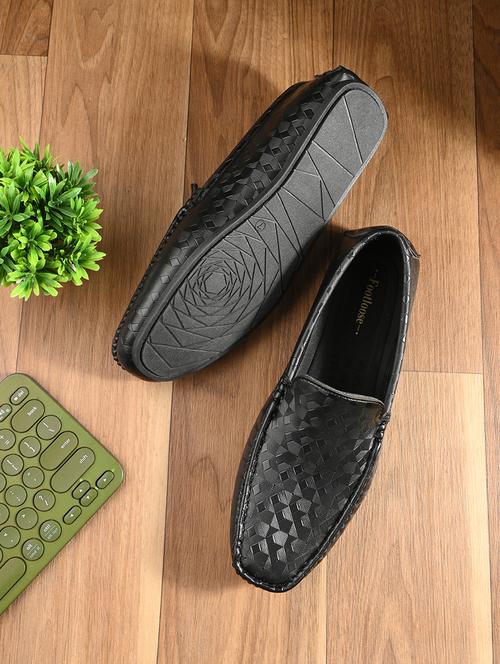 men black slip on loafer - 21063069 -  Standard Image - 0