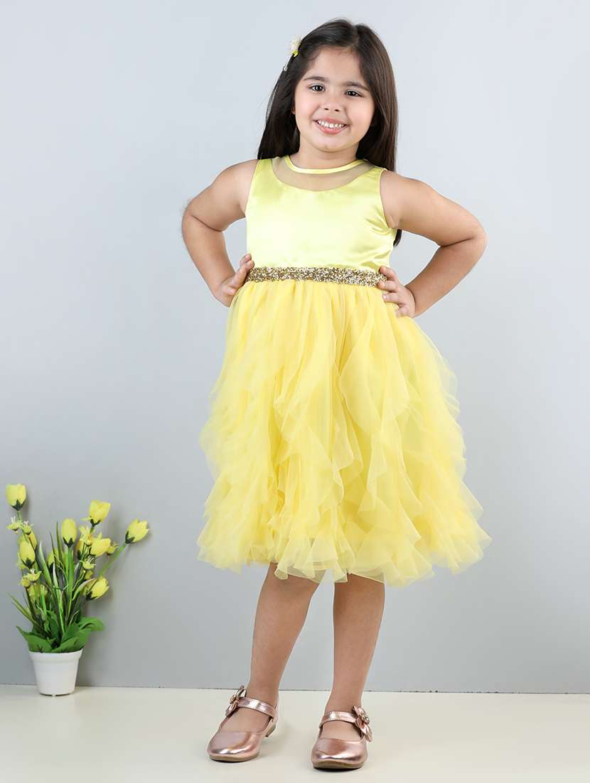 girls round neck net frocks