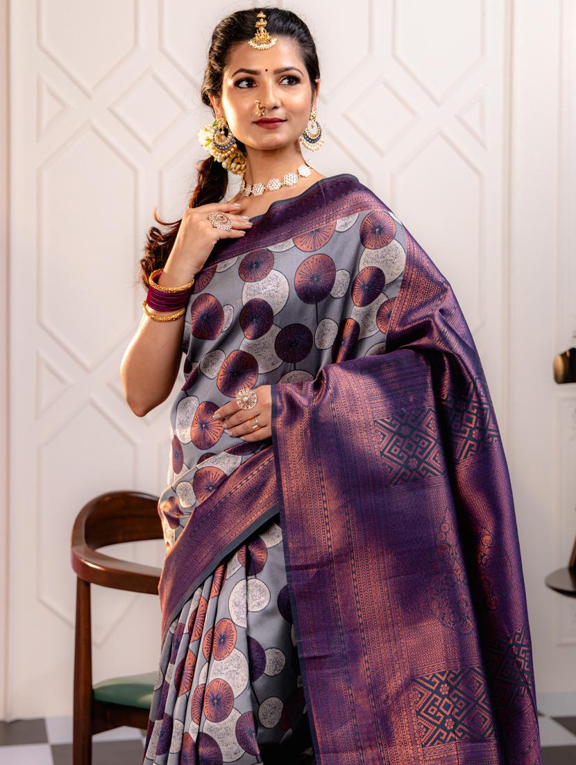 women self design bordered saree with blouse - 21068399 - Standard Image - 2