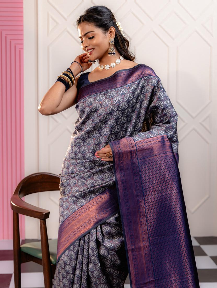 women self design bordered saree with blouse - 21068405 - Standard Image - 2